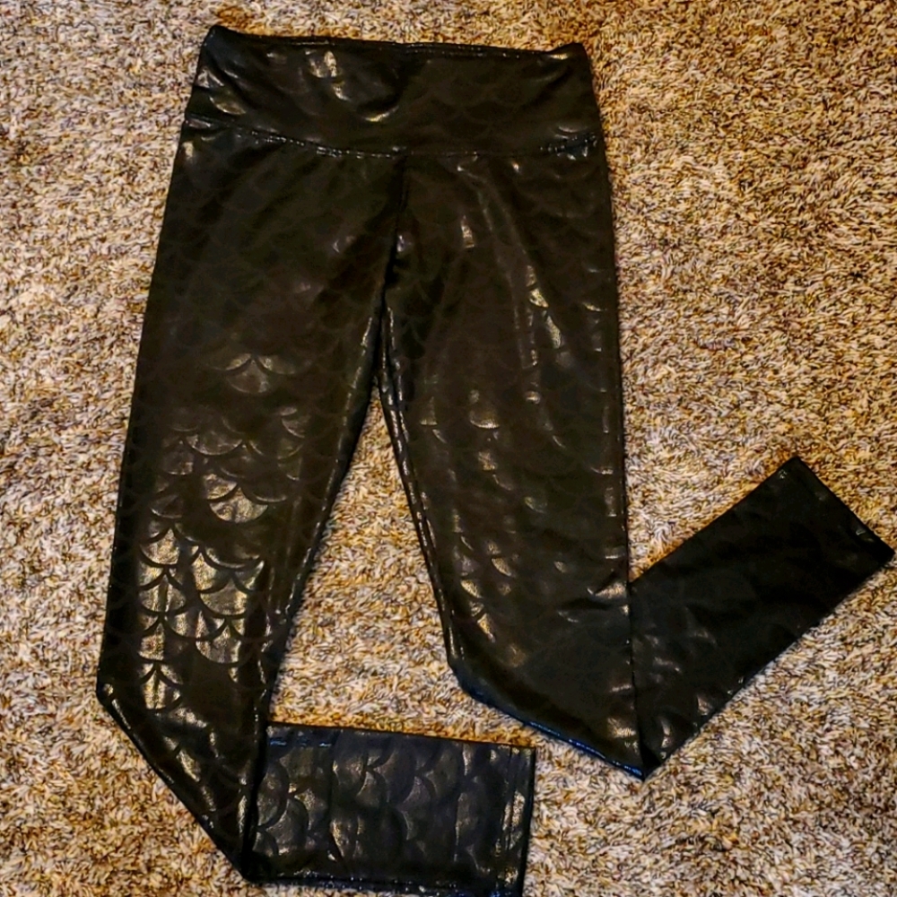 🌺 2/$30 Black Mermaid Leggings